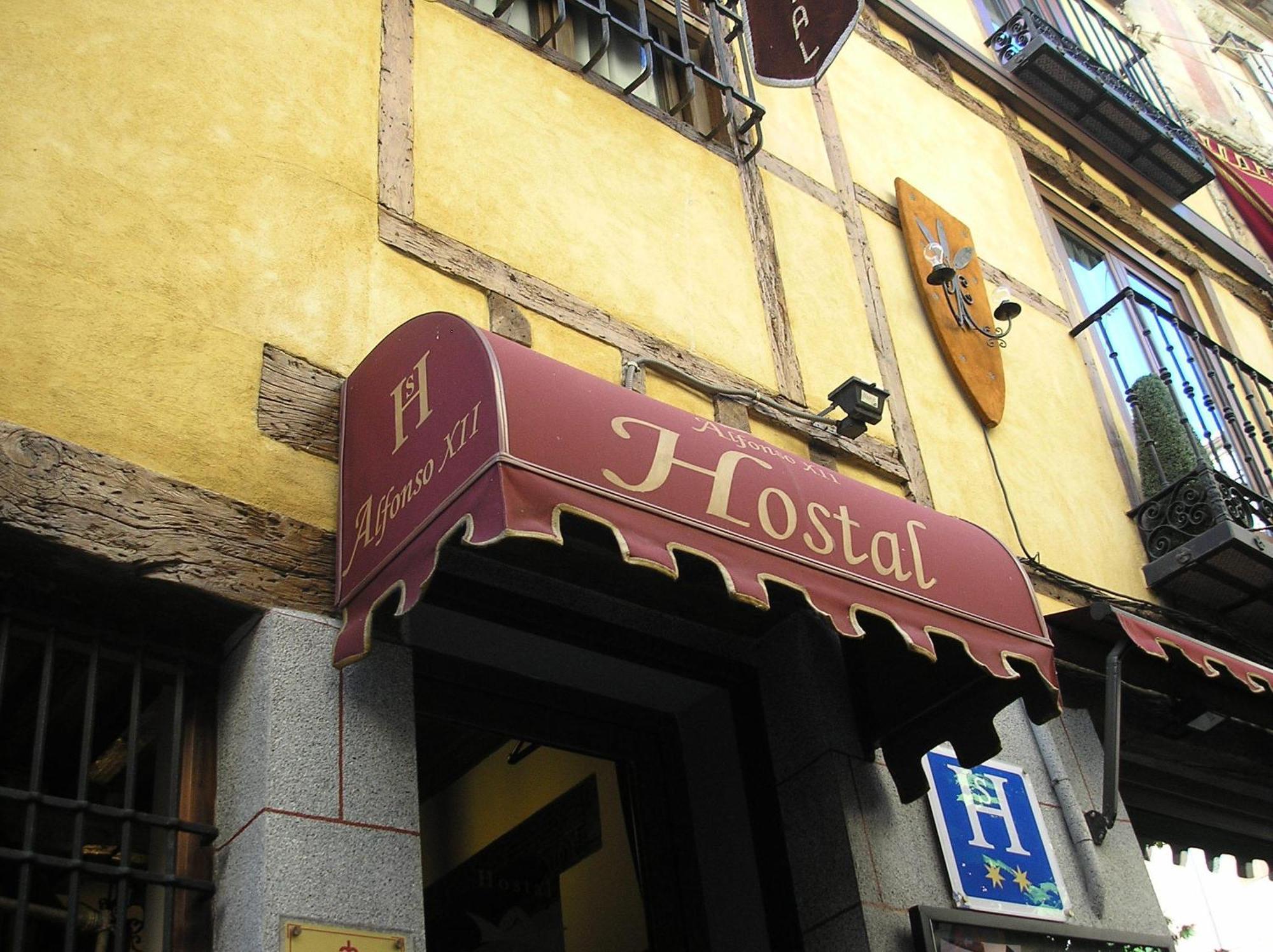 Hostal Alfonso XII By Toledo Ap Bagian luar foto